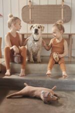 OYOY Kissen Hunsi mit Welpen (3)