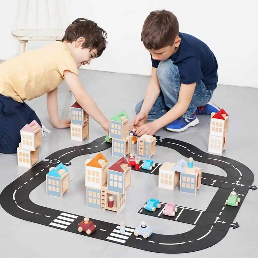 lubulona-holzbaukloetze-lubu-town-autumnevale-maxi-5_2048x2048