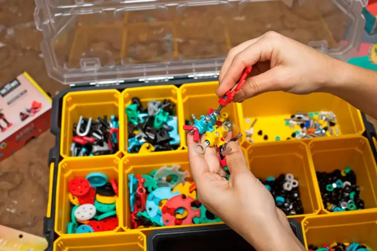 32023-The Offbits Group Makers Kit – 750-teiliges Bau­set für Gruppen & Schulen